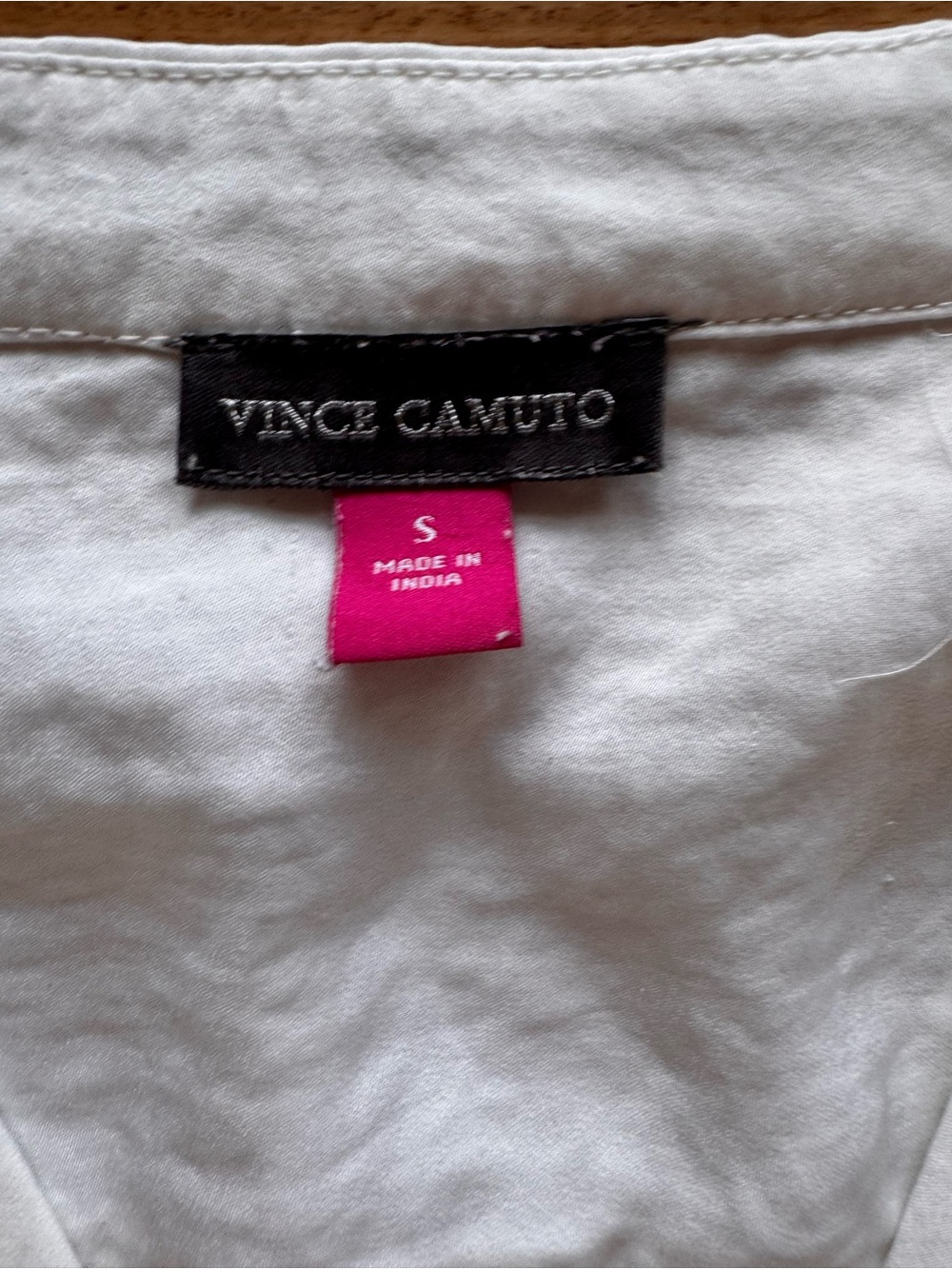 Vince Camuto White V-Neck 3/4 Sleeve Blouse - Picture 6 of 7